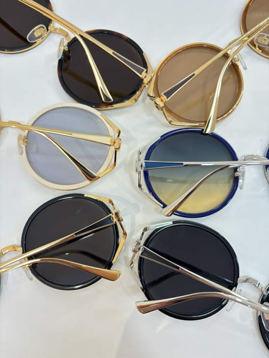 Picture of Gucci Sunglasses _SKUfw80882092fw